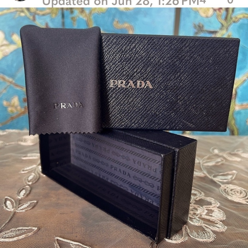 Brand New Black and Gold Eyewear Versace Box - Picture 5 of 5